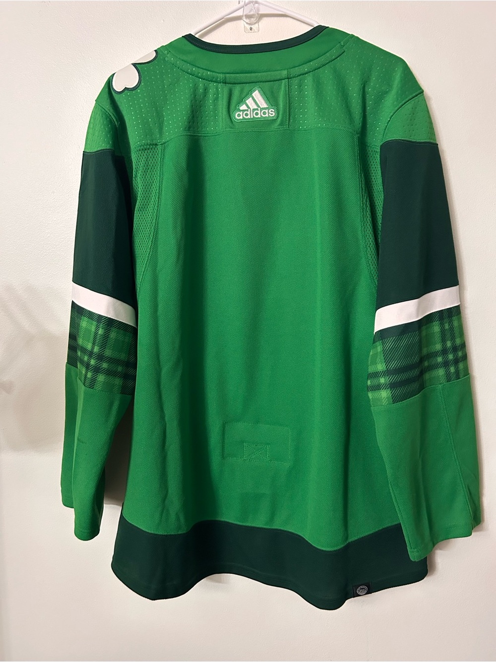Adidas Nashville Predators St Patrick’s Day Shamrock Jersey - Picture 3 of 8